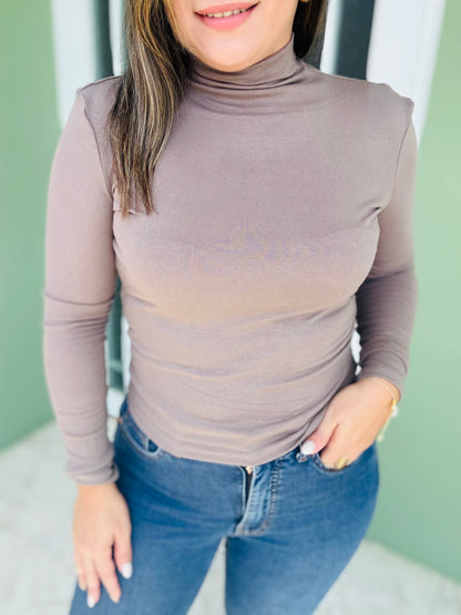 Top Turtle  neck
