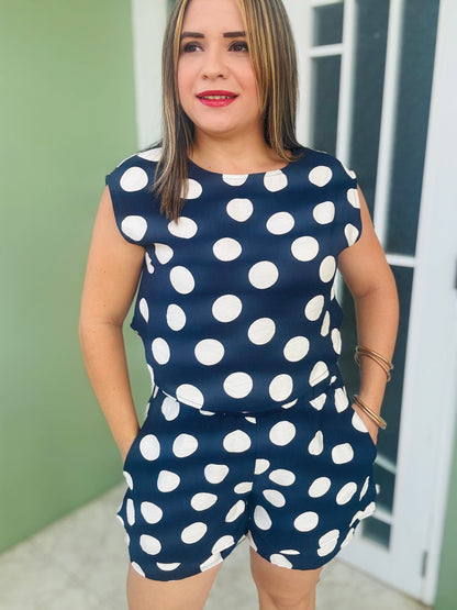 Set polka doats